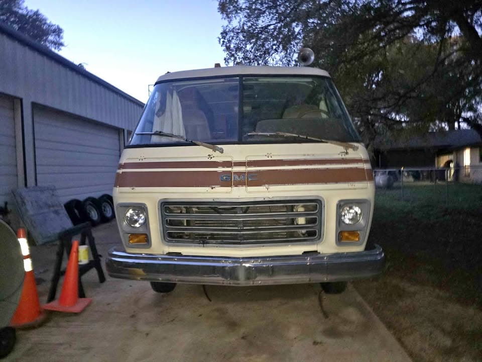 1977 GMC Eleganza 2